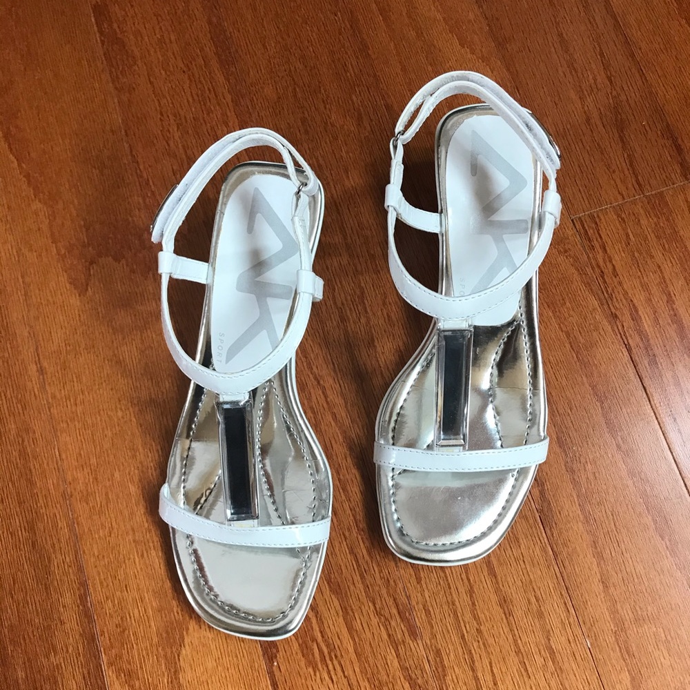 Anne Klein sandal for spring and summer 😎